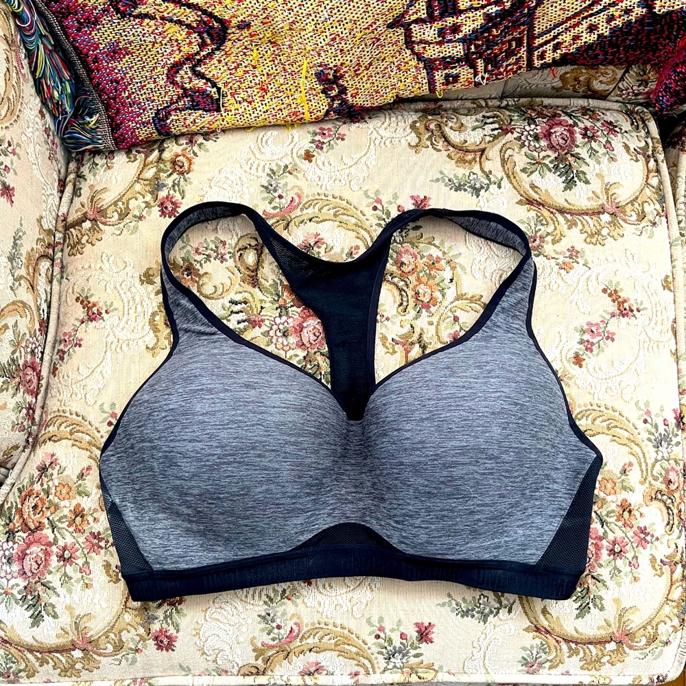 Under Armour Sports Bra